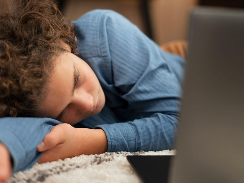 Deficient Parenting or Alienation? Know the Difference neglected girl